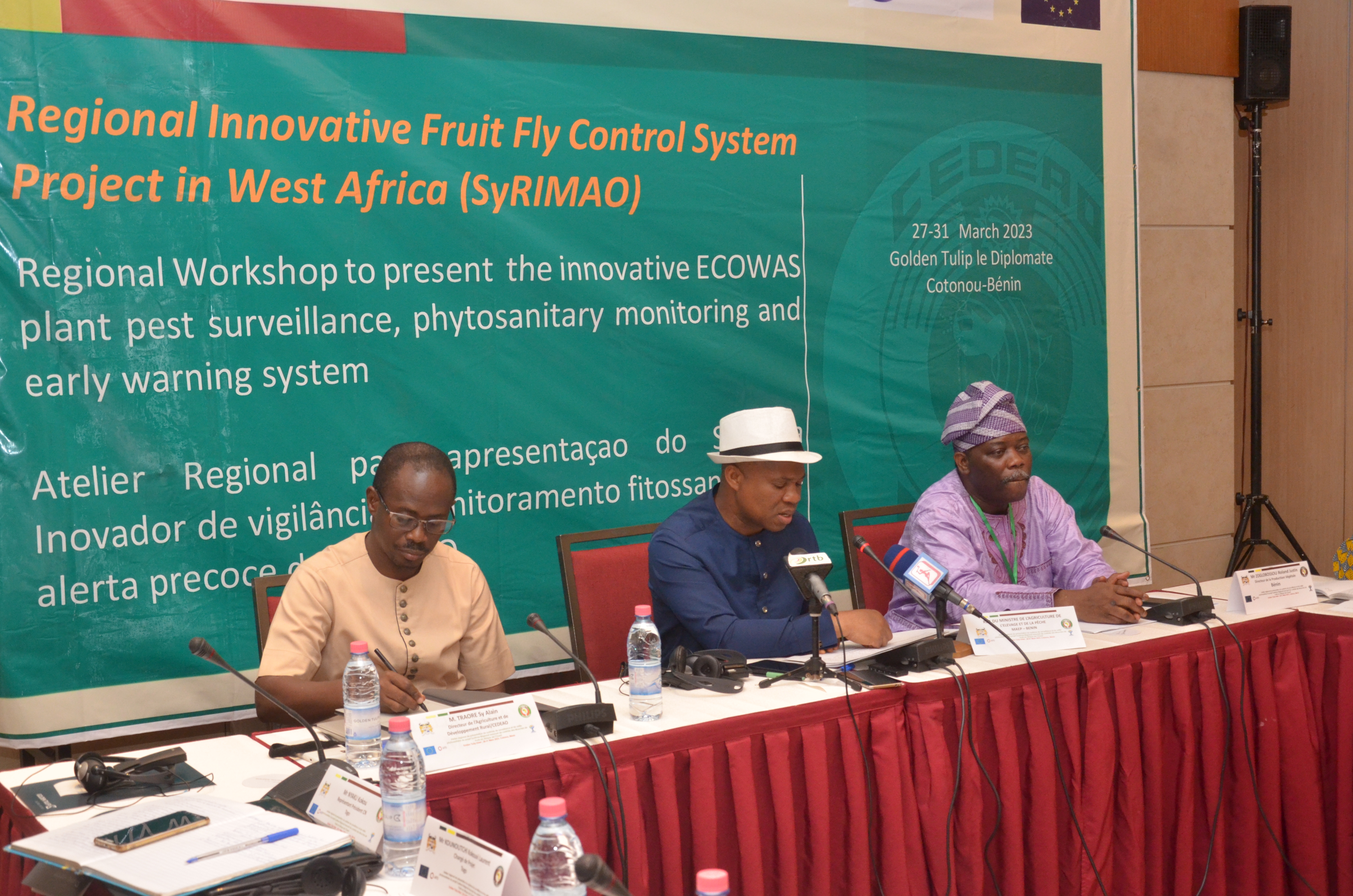 Controlling Fruit Flies in West Africa: ECOWAS SYRIMAO Project Presents its Surveillance and Warning System to Mango Sector Stakeholders